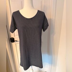 Old Navy Striped Navy and White Women's Dress/Beach Dress- Size XS